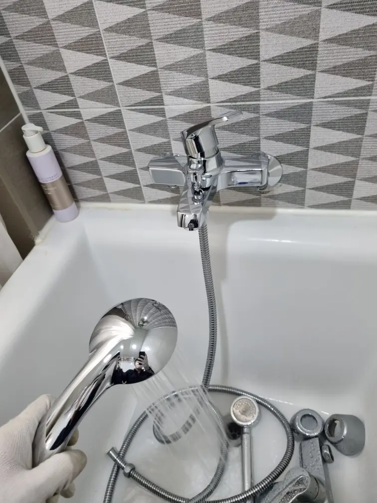 욕조 샤워기 교체 8